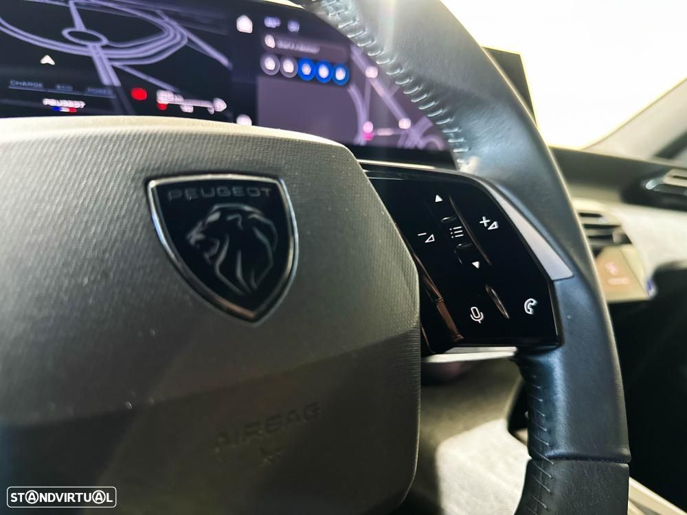 Peugeot 5008 1.2 Hybrid Allure Pack e-DCS6 - 35