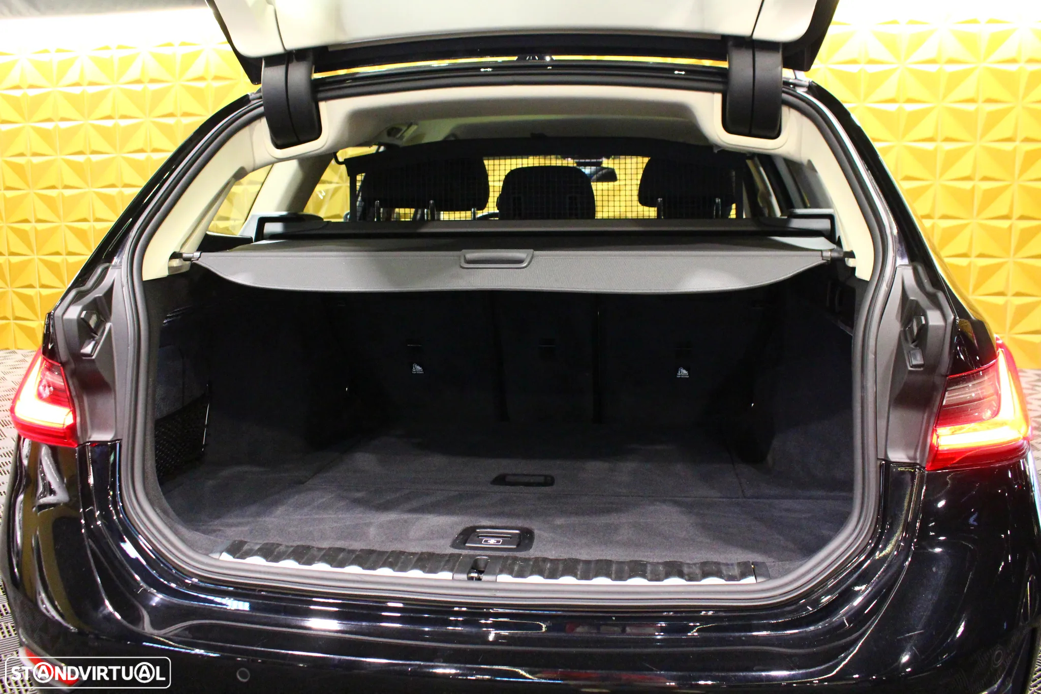 BMW 318 d Touring Line Sport Shadow - 17