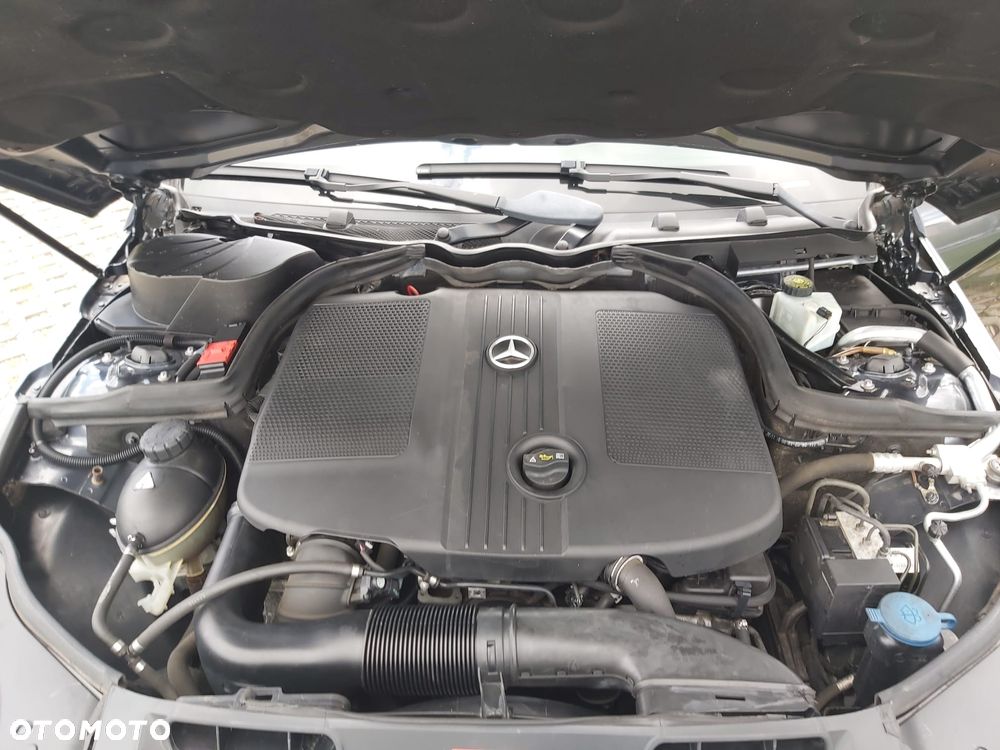 Mercedes-Benz Klasa C 200 CDI BlueEff Avantgarde - 36