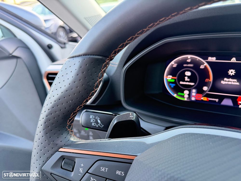 Cupra Formentor 1.4 e-Hybrid DSG - 24