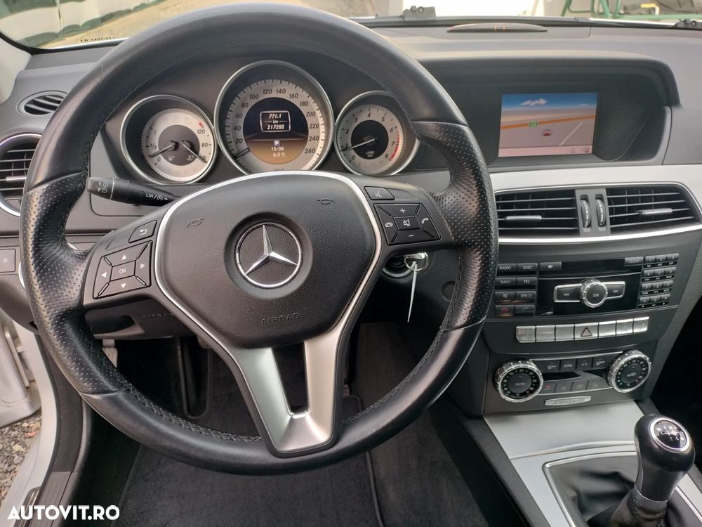 Mercedes-Benz C 180 BlueEFFICIENCY Avantgarde - 15