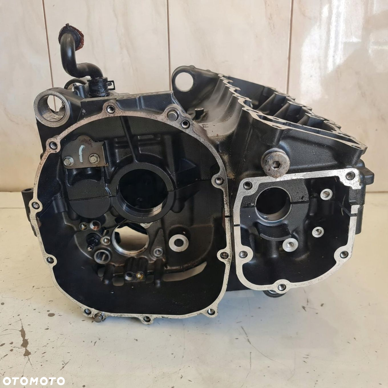 KAWASAKI Z800 KARTER KARTERY OBUDOWA BLOK SILNIKA - 4