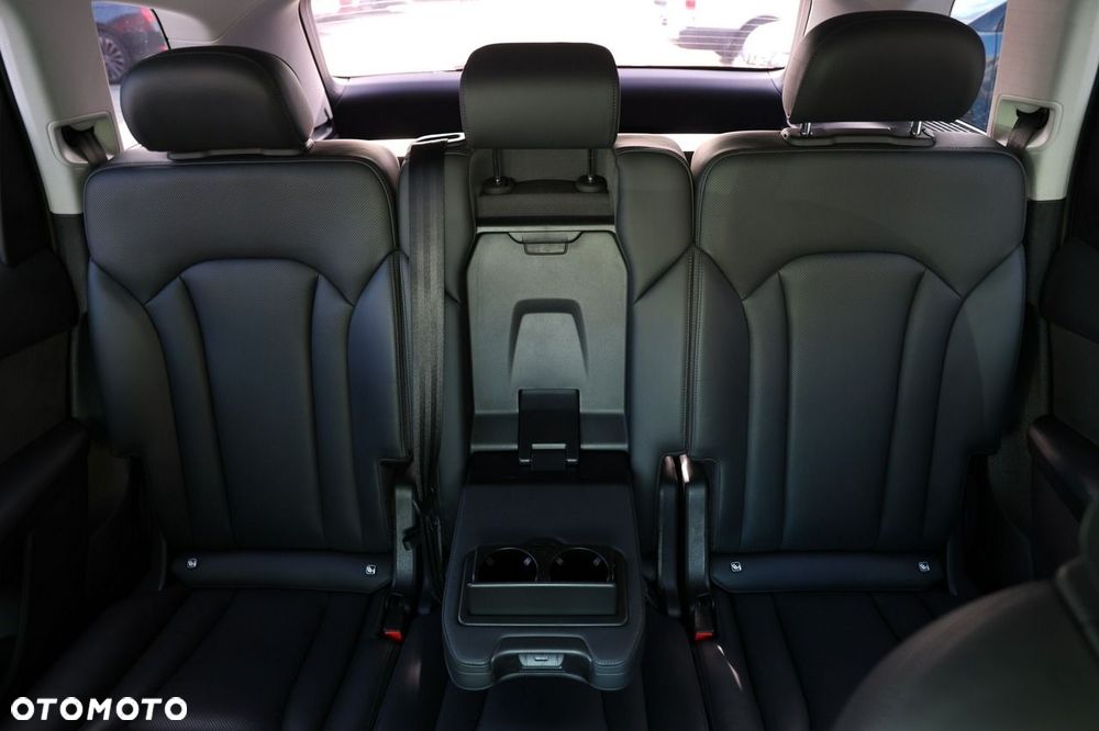 Audi Q7 3.0 TDI ultra Quattro Tiptronic - 26