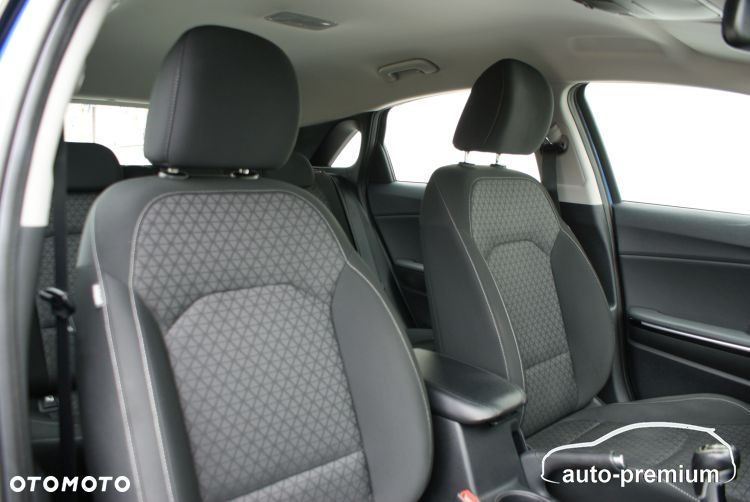 Kia Ceed - 25