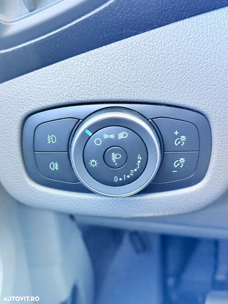 Ford Tourneo Connect 1.5TDCi Start-Stop Trend - 25