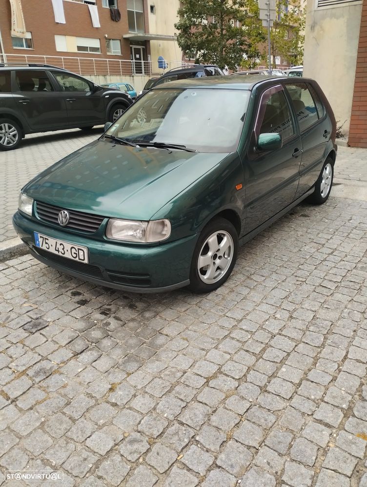 VW Polo 1.4 Colour Concept - 1