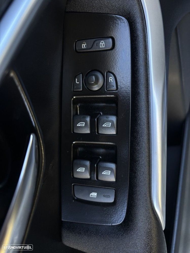 Volvo V40 1.6 D2 Momentum - 22