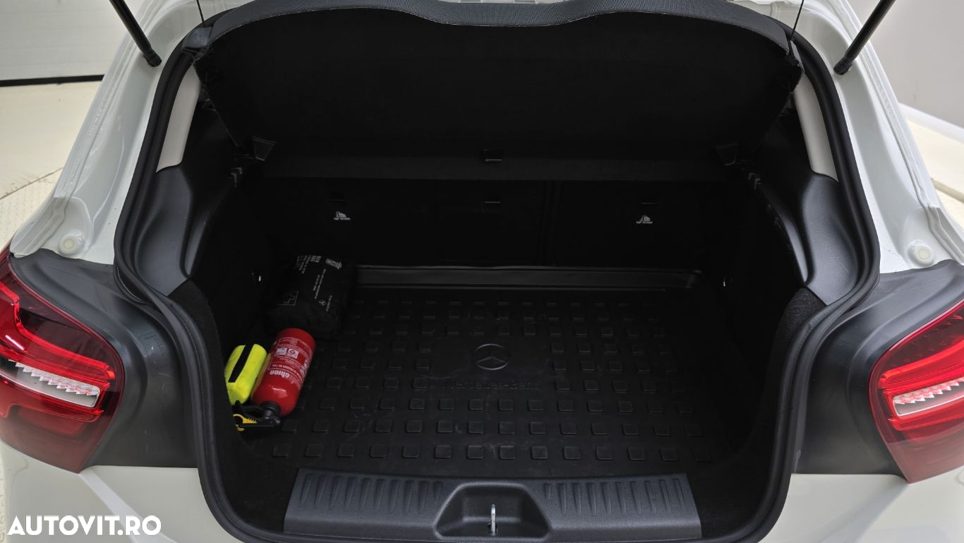 Mercedes-Benz A - 25