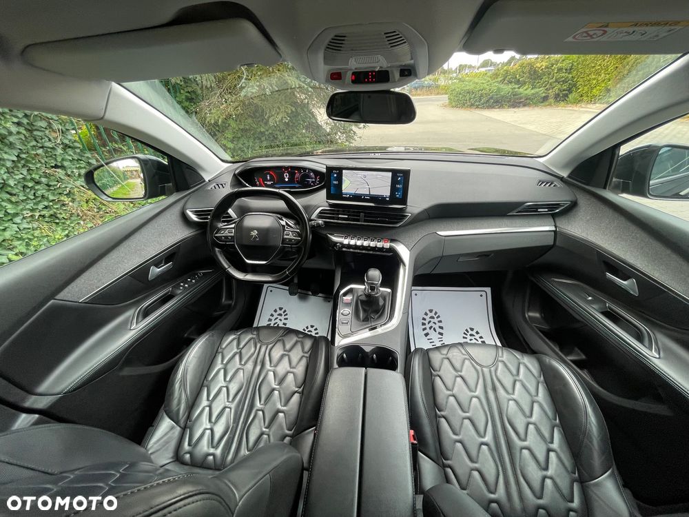 Peugeot 5008 BlueHDI 130 Allure Business-Paket - 5