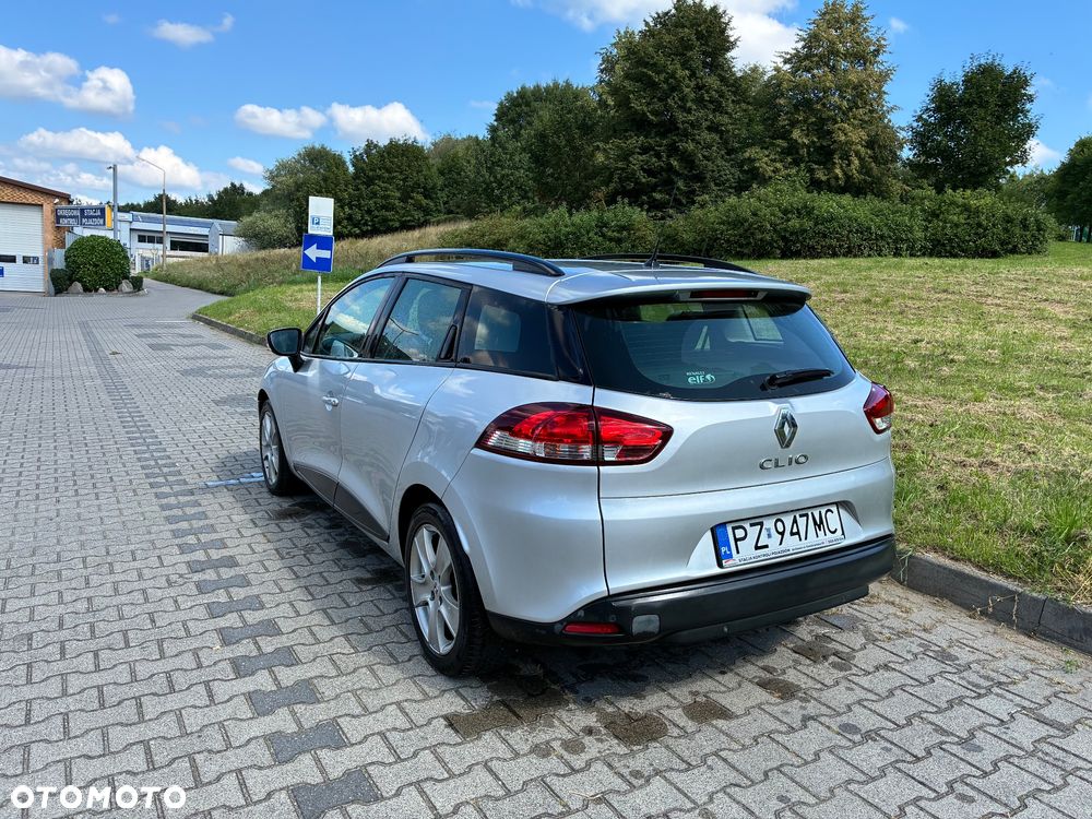 Renault Clio - 9