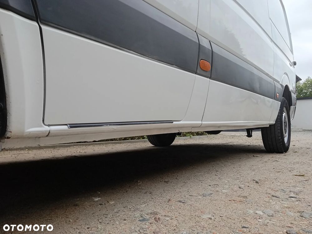 Mercedes-Benz Sprinter - 26
