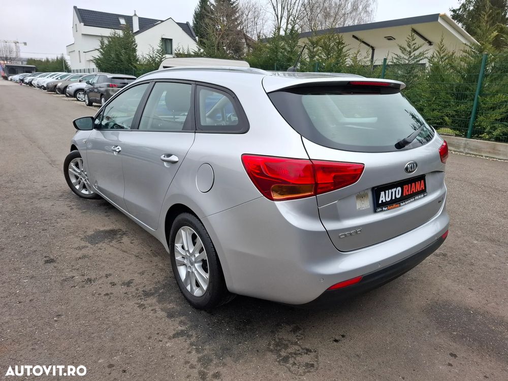 Kia Ceed 1.6 CRDi Vision - 4
