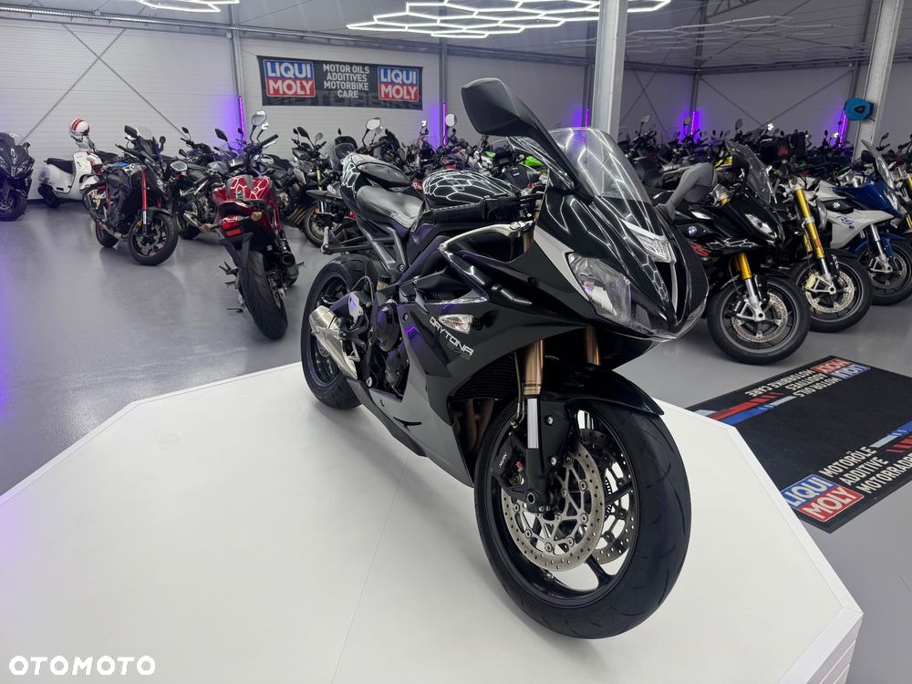 Triumph Daytona - 39