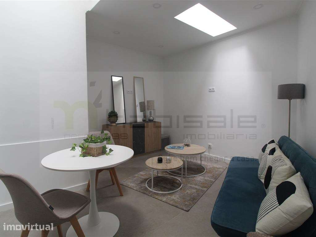 Apartamento T3 em fase de remodelação total na Penha de França - Grande imagem: 5/21