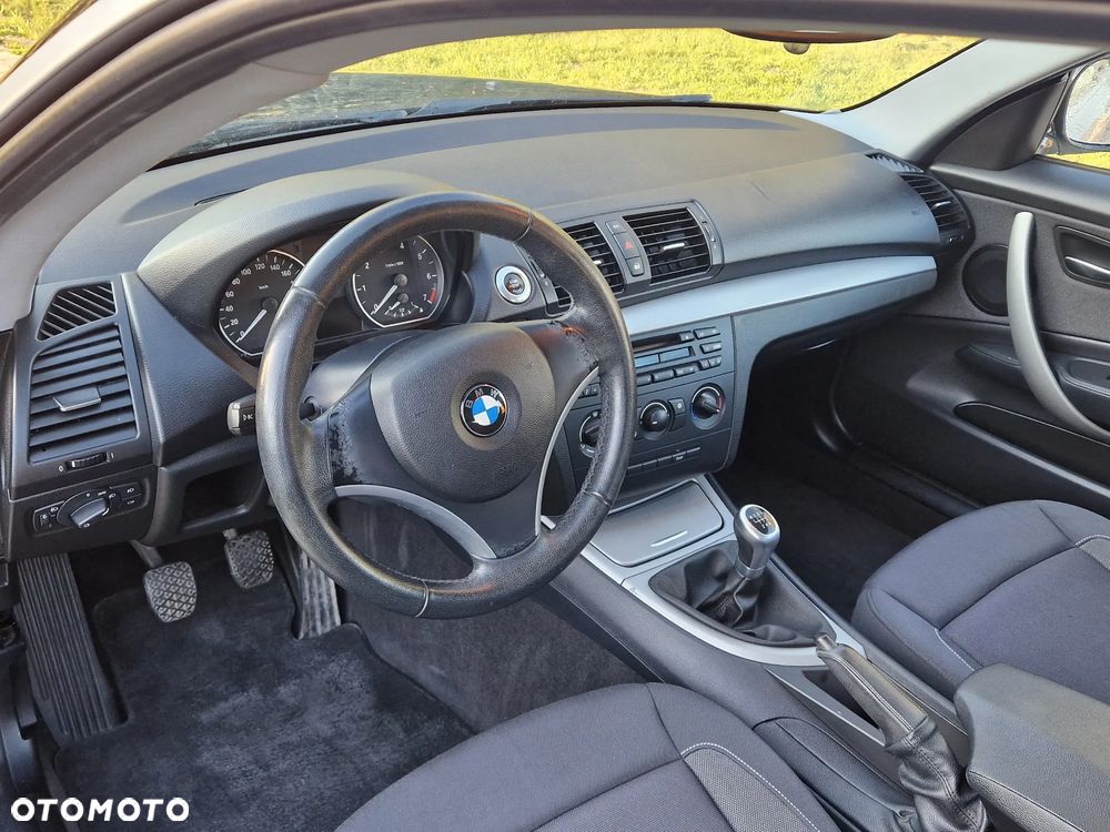 BMW Seria 1 116i - 14