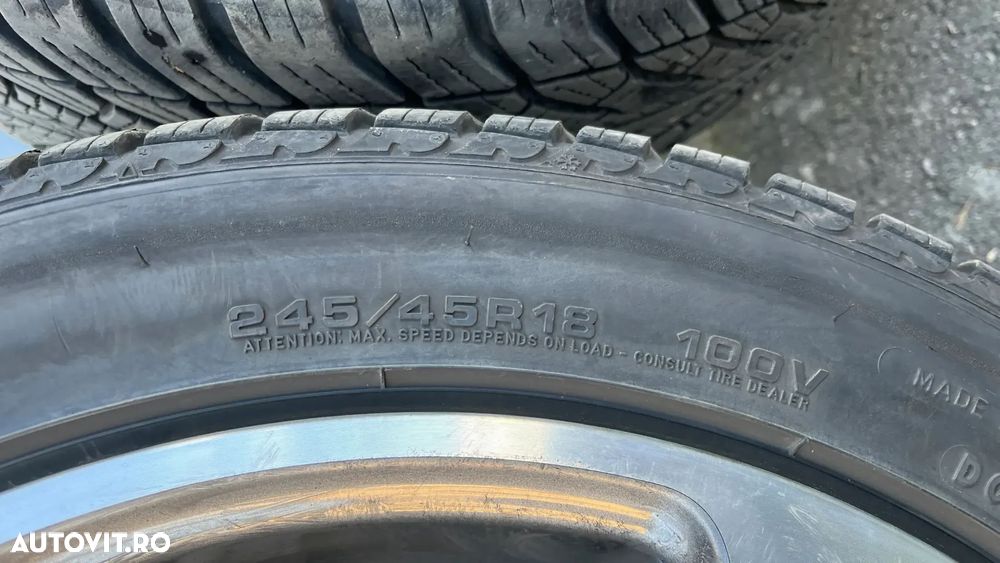 Mercedes-Benz E 450 4MATIC MHEV - 24