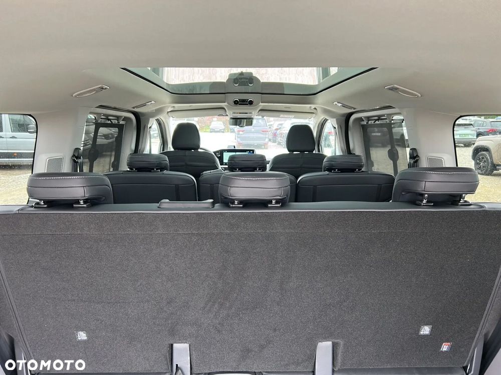 Volkswagen Caravelle - 20
