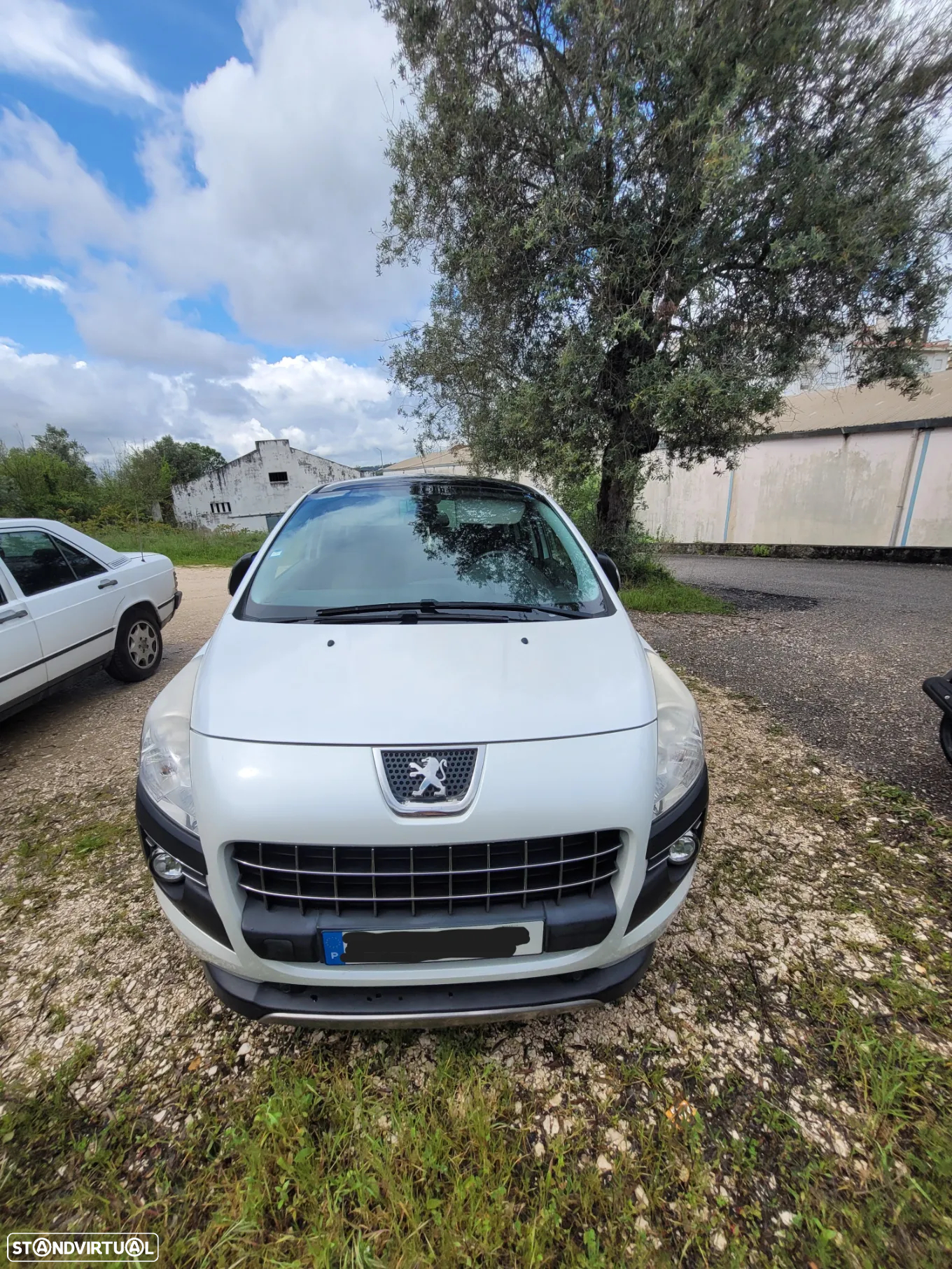 Peugeot 3008 1.6 e-HDi Allure 2-Tronic - 2