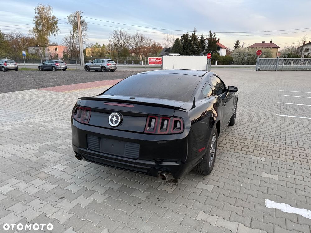 Ford Mustang 3.7 V6 Premium - 3
