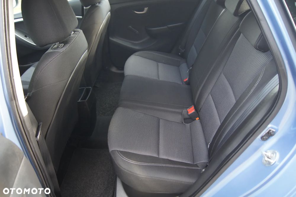 Hyundai i30 1.4 Advantage - 14