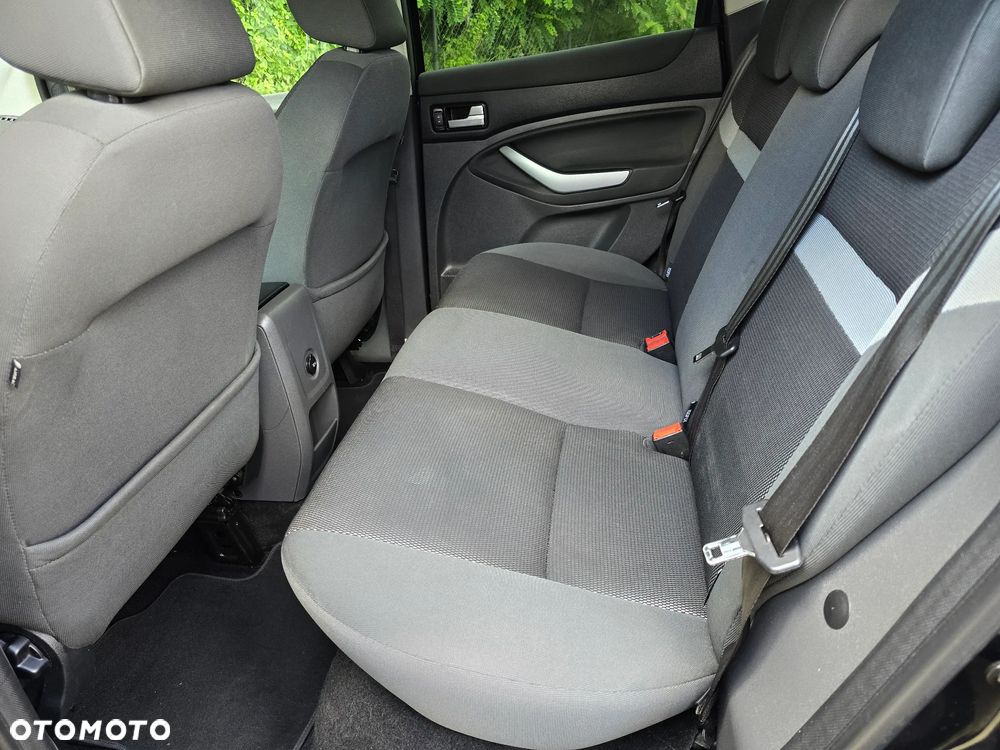 Ford Kuga 2.0 TDCi 2x4 Trend - 18