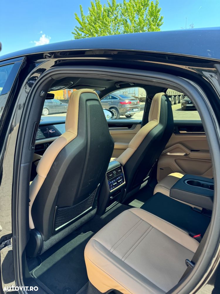 Porsche Cayenne Coupe Black Edition - 24