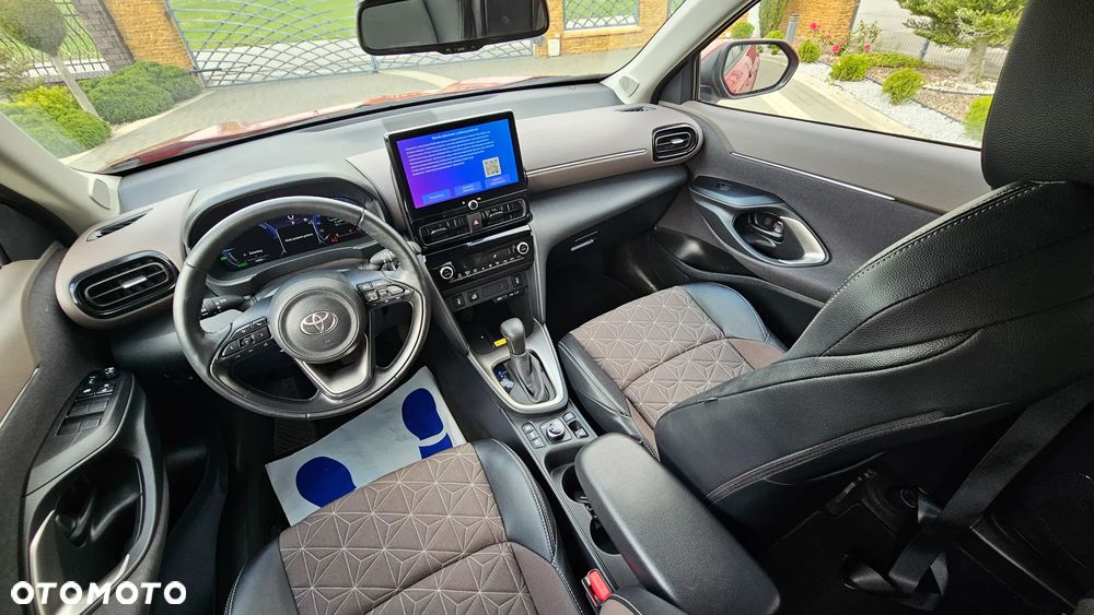 Toyota Yaris Cross Hybrid 1.5 Executive AWD - 14