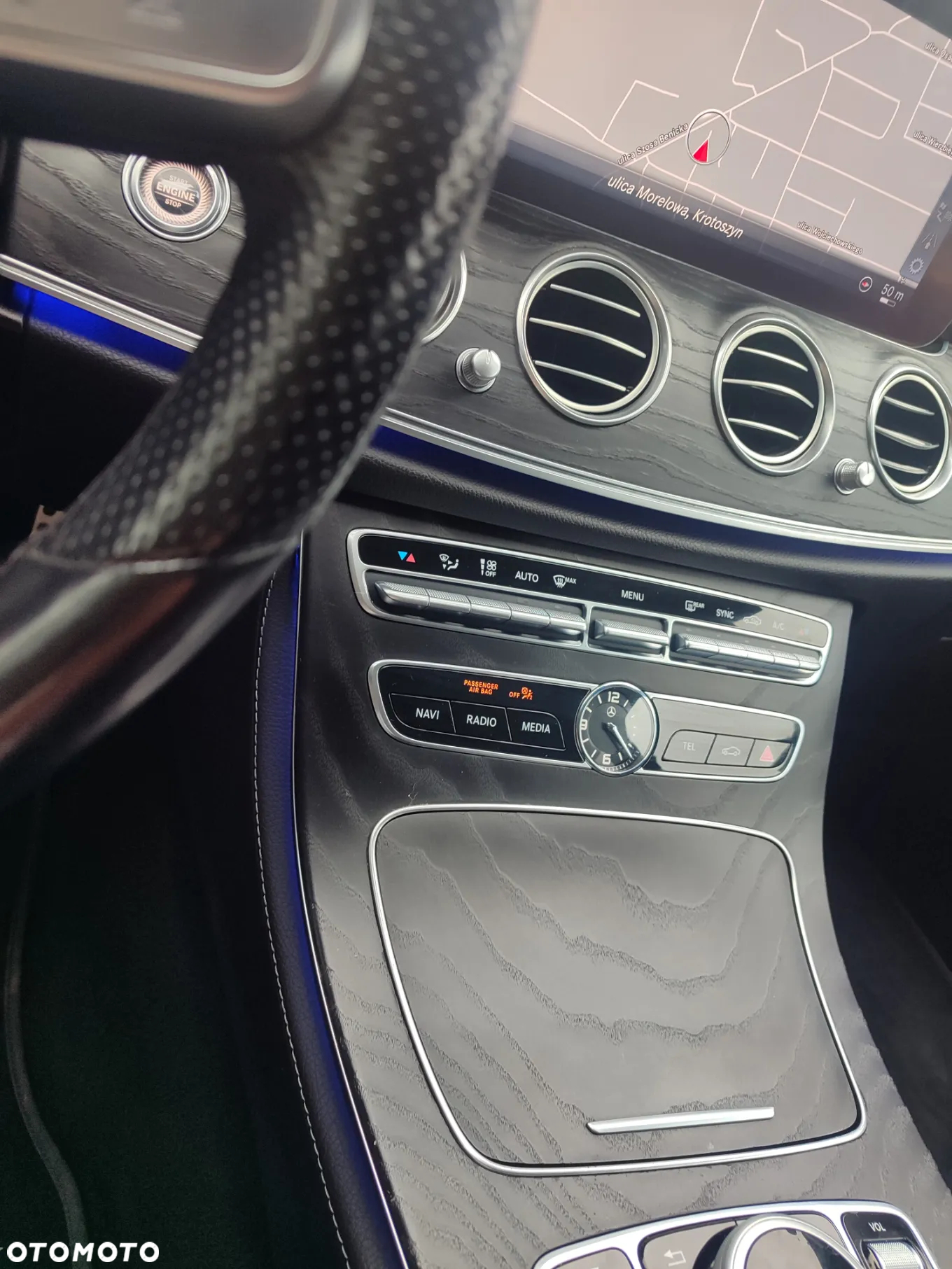 Mercedes-Benz Klasa E 300 d T 9G-TRONIC - 10
