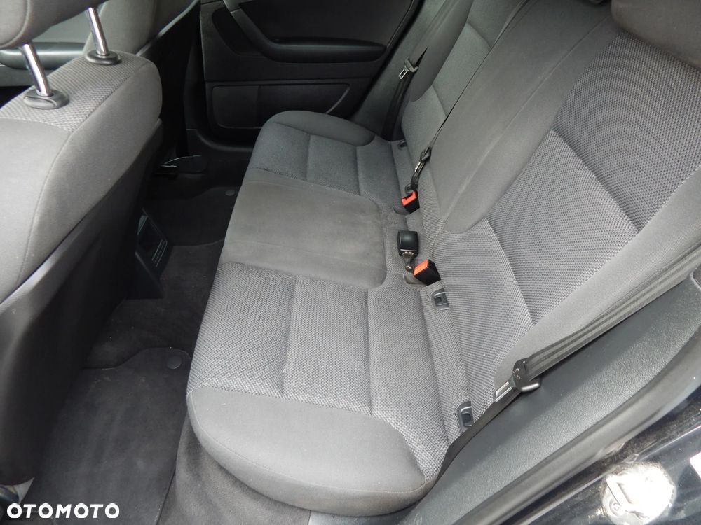 Audi A3 Sportback 1.6 TDI Attraction - 15