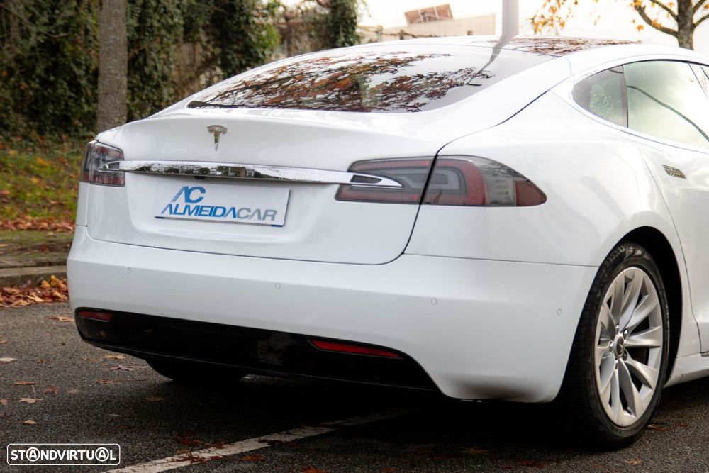 Tesla Model S 90D AWD - 48