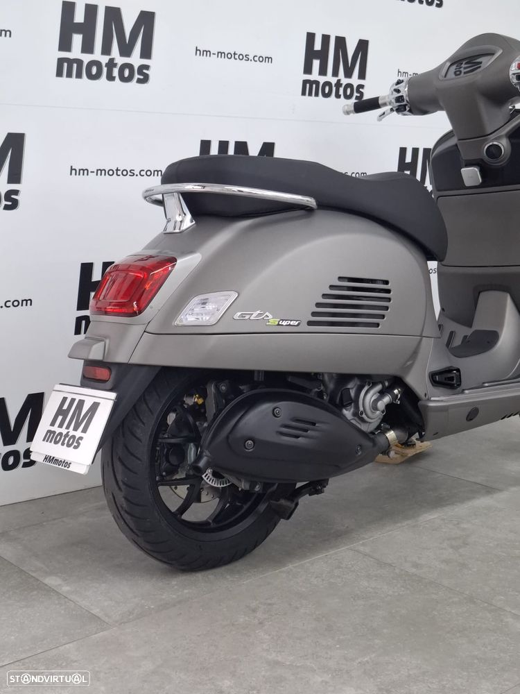 Vespa GTS Super 300 - 14