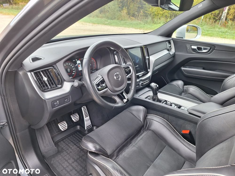 Volvo XC 60 D4 R-Design - 14