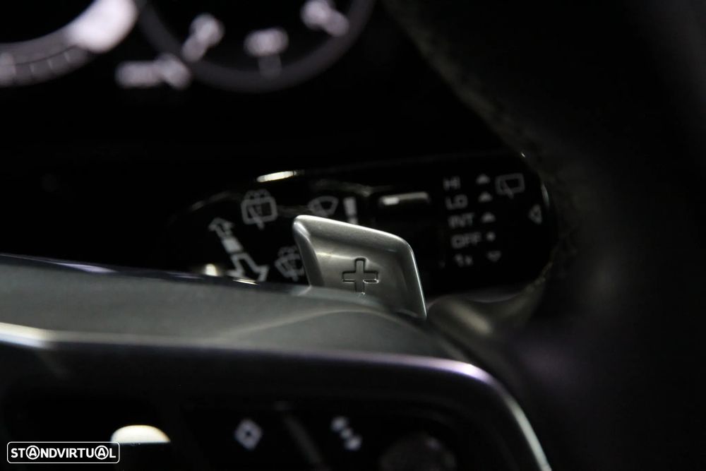 Porsche Panamera Sport Turismo 4 E-Hybrid Platinum Edition - 22