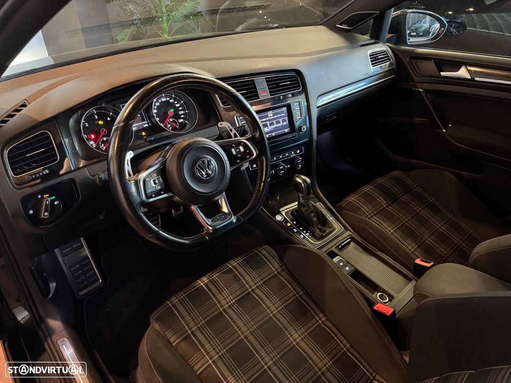 VW Golf 2.0 TDI GTD DSG - 7