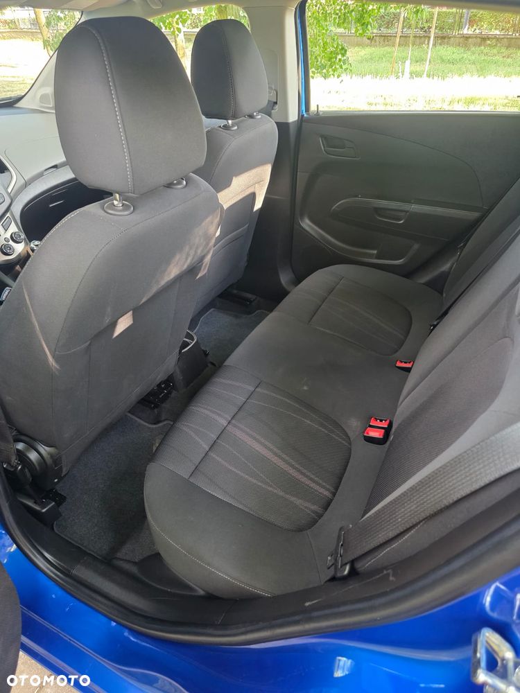 Chevrolet Aveo 1.4 16V LS - 9