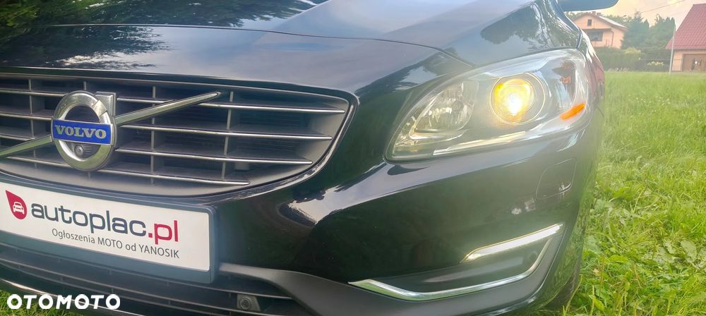 Volvo V60 D4 Summum - 11