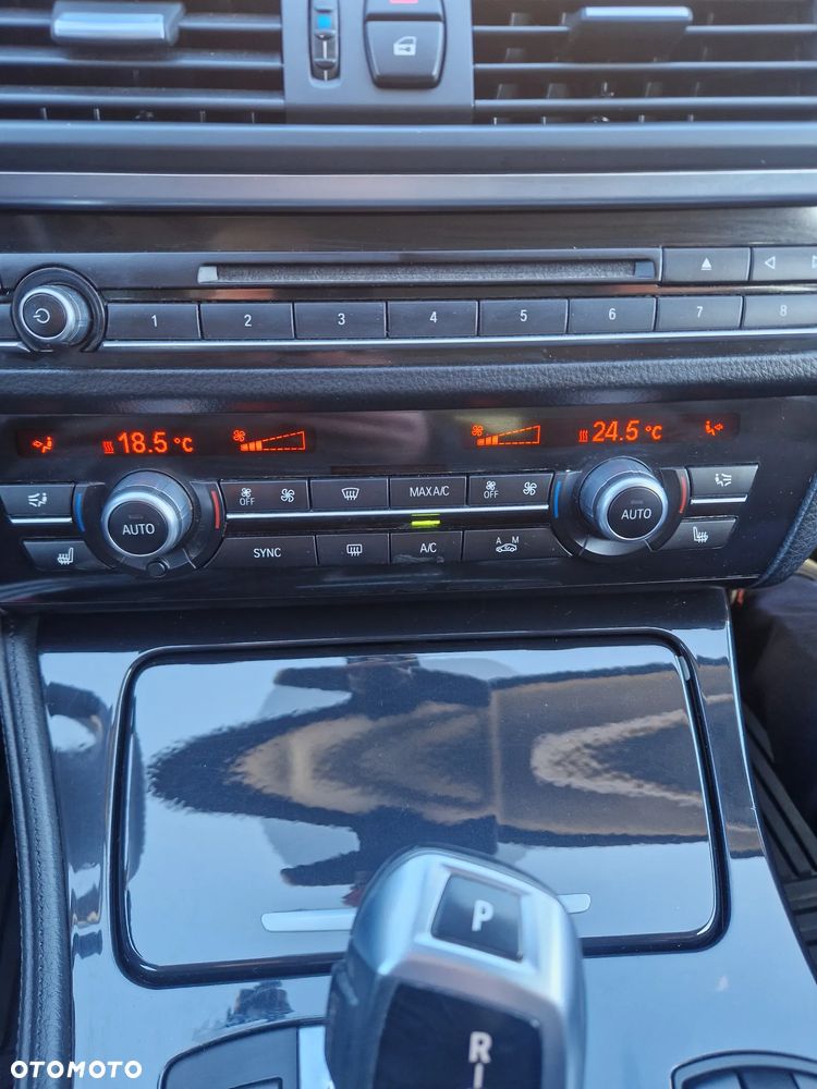 BMW Seria 5 520d - 31