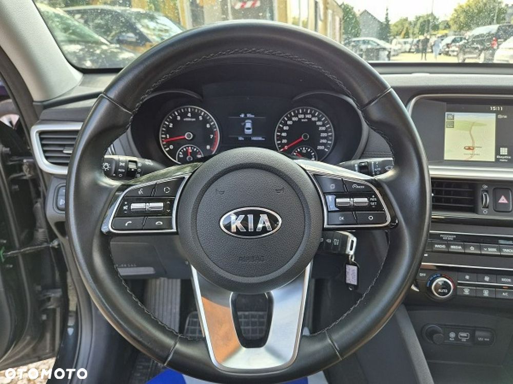 Kia Optima 2.0 L - 28