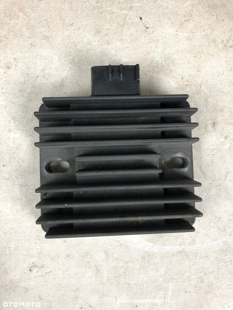 Kawasaki VN 900 06- Regulator Napięcia - 1