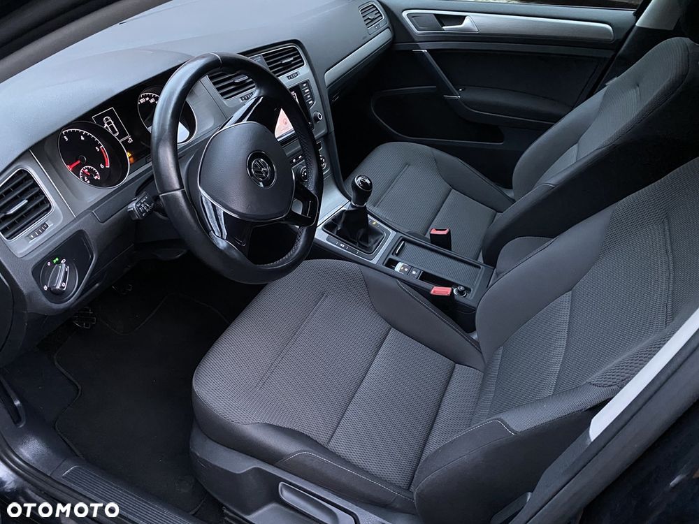 Volkswagen Golf 1.6 TDI DPF BlueMotion - 6