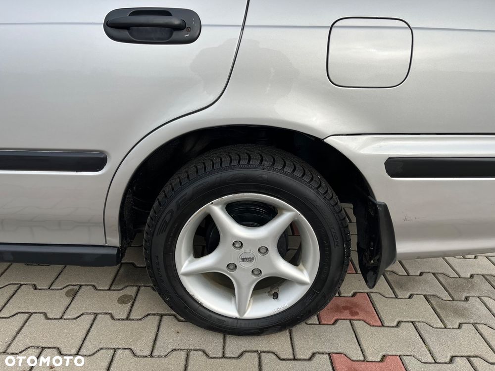 Honda Civic 1.4i S - 31