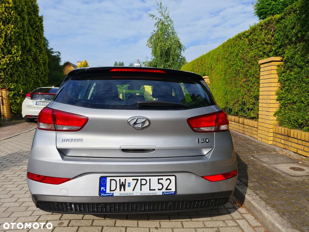 Hyundai i30 1.5 DPI Modern - 11