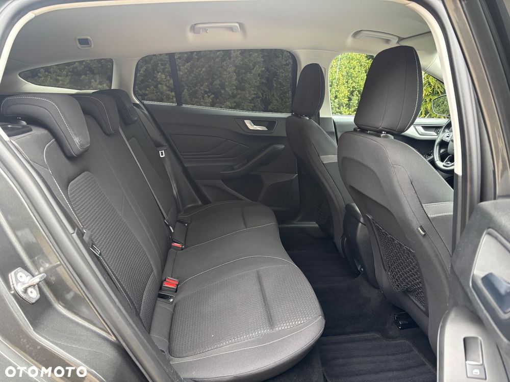 Ford Focus 1.0 EcoBoost STart-Stopp-System TITANIUM - 31