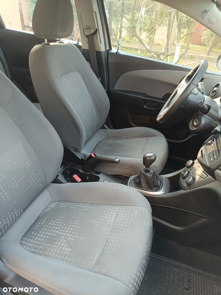 Chevrolet Aveo 1.2 LT - 6