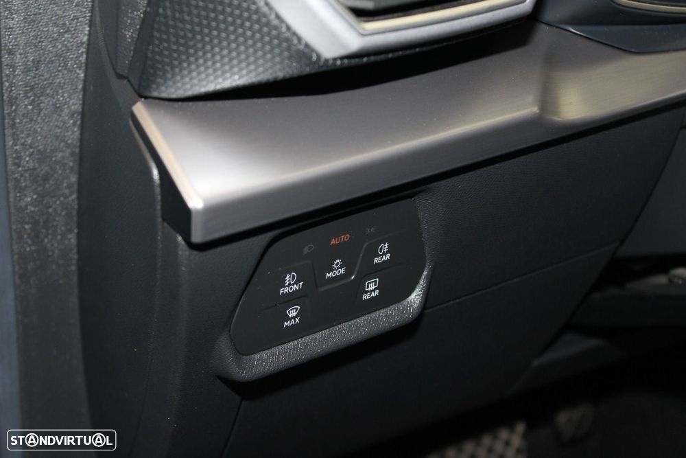 SEAT Leon ST 2.0 TDI FR DSG - 10