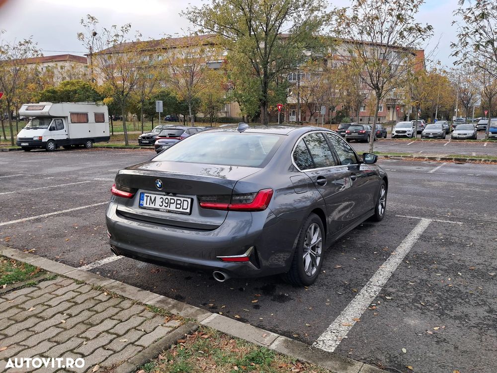 BMW Seria 3 330i AT Luxury Line - 6