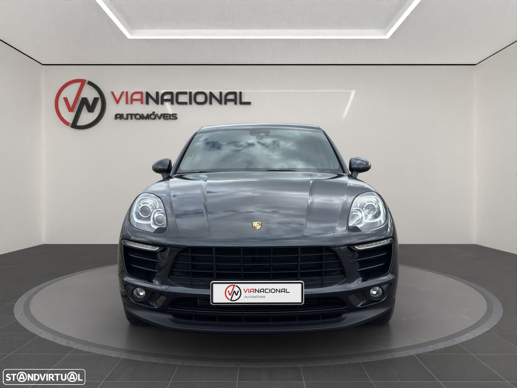 Porsche Macan - 2