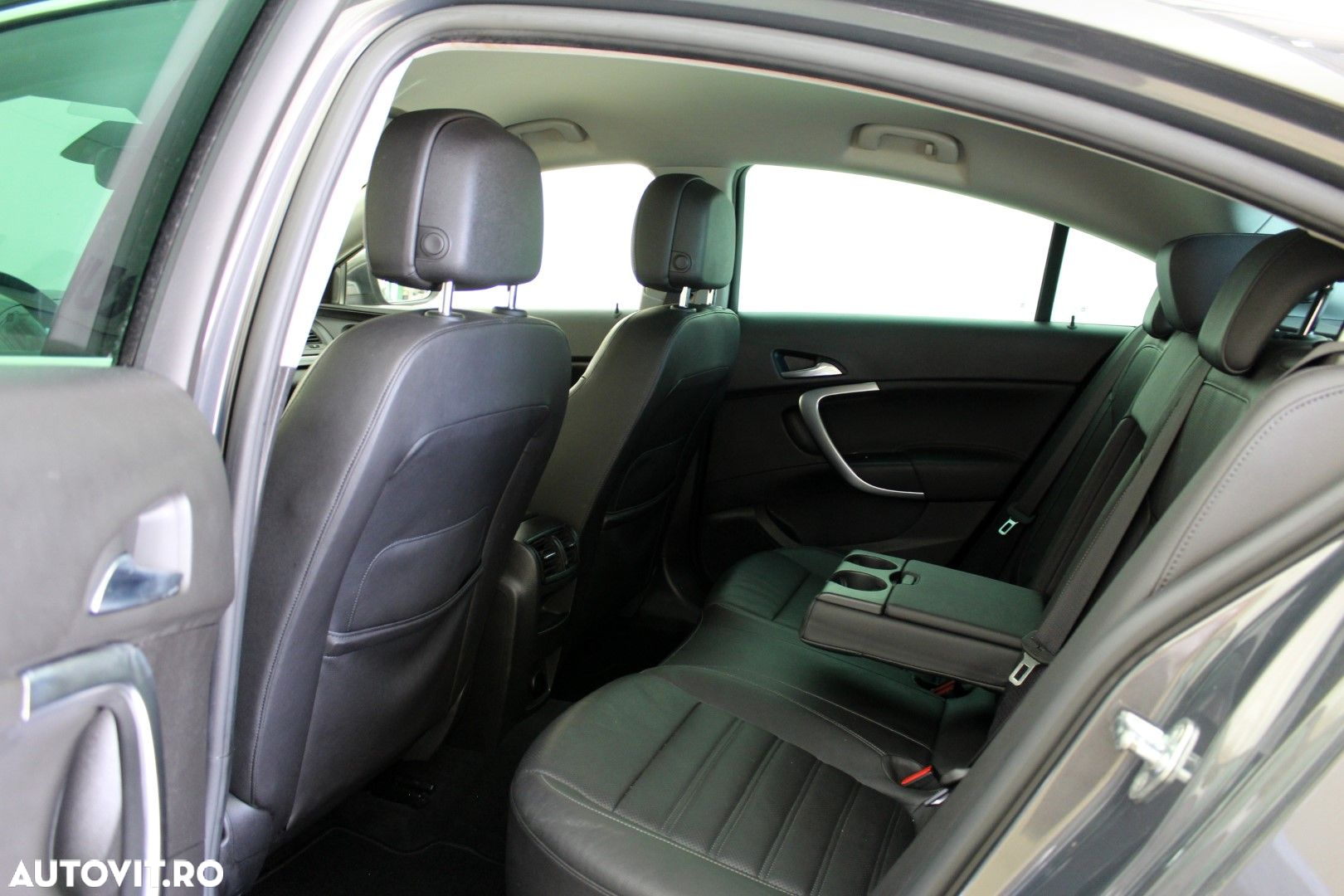 Opel Insignia - 9