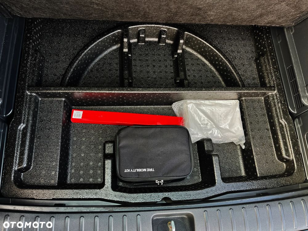Hyundai Tucson blue 1.6 GDi 2WD Navi - 35