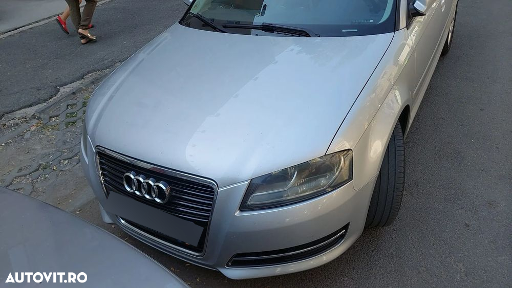 Audi A3 2.0 TDI Sportback DPF Ambiente - 2